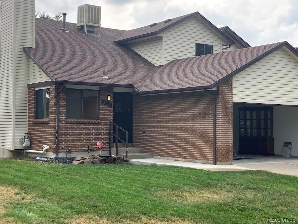 2050-yarrow-st-lakewood-co-34